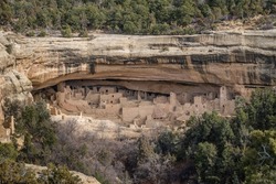 Native American Indian cliff dwelling ruins at Mesa Verde, Colorado, USA