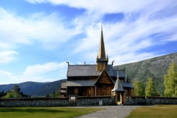 Stave church in Lom (Lom stave church) - a stave (post) church, located in the Norwegian city of Lom. It was created in the middle of the 12th century. Norway