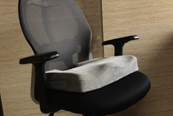 Coccyx seat cuhion in office chair