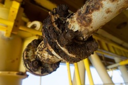 Warw pipes corroded by rust in oil and gas processing.