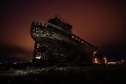 Abandoned shipwreck 