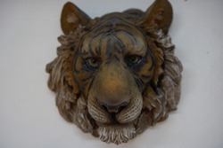   

Sculpture face of a tiger