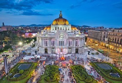 Photo of the Bellas Artes Palace in Mexico city at the blue hour time