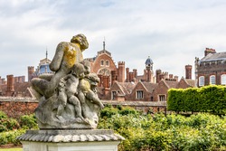 Sculpture in Rose garden of Hampton Court