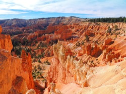 hiking the queen's garden trail  in bryce canyon national park, utah 