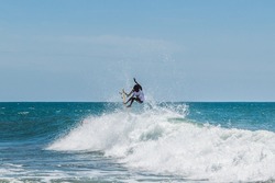 Surfing at Arugam Bay in Sri Lanka