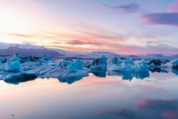 the incredible glacier in Iceland the Jökulsárlón at sunset