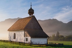 St. Leonhard chapel in Tannheim (Tirol, Austria) at autumn morning