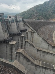 Randenigala dam in Sri Lanka Rantembe Power station water reservoir