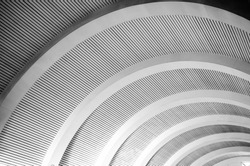 Curved roof arqued in black and white