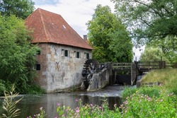 Mallumse mill; water mill on the Berkel in the hamlet of Mallem in the Dutch municipality of Berkelland, within walking distance of the village of Eibergen.
