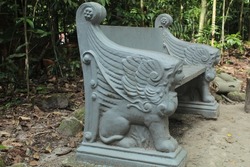 Cast iron bench, garden bench, park bench, decorated bench, carved arm, winged lion, winged lion.