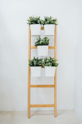 Plant stand with 5 plant pots, bamboo, white
A decorative ladder plant stand to grow several plants together vertically.
Interior design, room decoration, bathroom, 