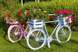 summer decoration bicycle decorated with flowers