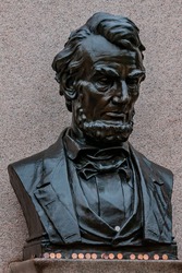 Photo of Abraham Lincoln’s Gettysburg Address Memorial, Gettysburg National Cemetery, Pennsylvania USA