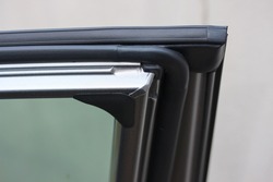 Top edge of a new vehicle door