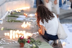 Lisbon, Portugal October 10, 2023. A woman at the memorial to the fallen Israelis in October 2023