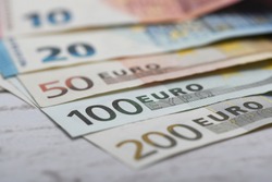 10, 20, 50, 100 and 200 euro banknotes
