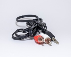 RCA to 3.5mm stereo jack input cable 