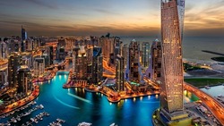 Set in the heart of Dubai Marina, InterContinental Dubai Marina features an outdoor pool, nine food and beverage venues, and scenic views of the Marina.