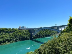 Niagara River (a river that flows north from Lake Erie to Lake Ontario), Rainbow Bridge