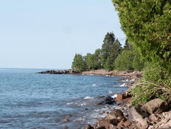 Lake Superior shoreline in summeer