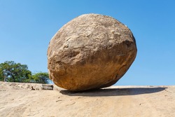 Krishna's Butter Ball, a huge boulder in Mamallapuram, Tamil Nadu, India, Asia