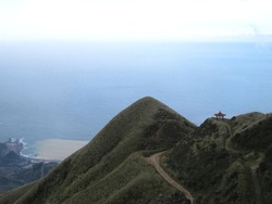 Because of its location on the mountainside, Jiufen enjoys beautiful landscapes of both mountains and seas.