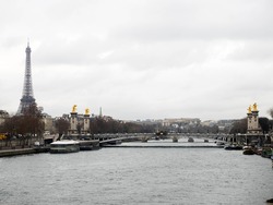 Effiel tower with Seine river