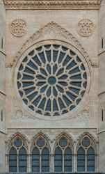 Central rose window of the cathedral of León