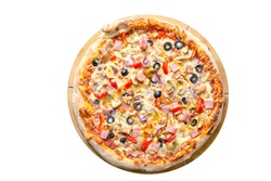 Supreme  Pizza, top view. Pizza sauce, mozzarella, chicken breast, bacon, ham, bell pepper, red onion, tomatoes, mushrooms, olives. Traditional pastry