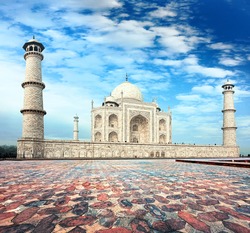 Taj Mahal. Indian Palace. Agra, Uttar Pradesh, India, Asia
