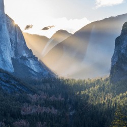 Yosemite National Park, a California gem, enchants with granite cliffs, iconic waterfalls, and pristine wilderness, a haven for nature lovers and outdoor enthusiasts.