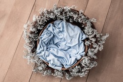 Newborn Digital Background winter flowers Basket Prop for Newborn. For boys and girls. Wood back. shoot set up with prop bed and wood backdrop. Unisex pastel grey monochrome decoration. gender neutral