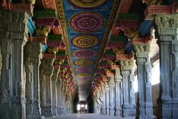 Inside of Meenakshi hindu temple in Madurai, Tamil Nadu, South India.  It is a twin temple, one of which is dedicated to Meenakshi, and the other to Lord Sundareswarar