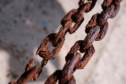 chain rusted by sea salt