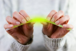 women snaps a lightstick