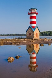 Though not a functional aid to navigation, the Grafton, Illinois Lighthouse stands to commemorate the Great Flood of 1993 which nearly washed away the small Mississippi River town.