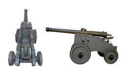 Spanish 16th Century bronze cannon on carriage. Made by Remigy de Halut, kings Gunfounder Royal at Malines in 1559. Profile and overhead view