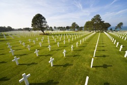 Rows of white crosses at the World War 2 American Cemetery, Colleville-sur-Mer, Omaha Beach, Normandy, France, Europe
