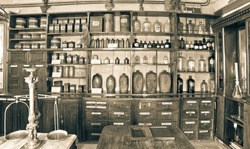 this pharmacy museum in 1730
Trademarks are very old and long lost relevance in our time
The museum is open for visits
Photo video allowed