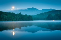 Blue Ridge Grandfather Mountain Price Lake Full Moon Set Reflection