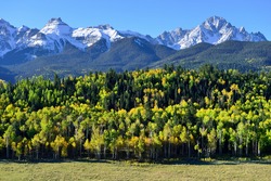 Alpine scenery of Colorado during foliage season