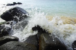 Waves crushing into the rocks (Phuket, Thailand)