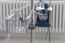 High-flow oxygen device in ICU in hospital. High-flow oxygen therapy is non-invasive respiratory support for patients with covid-19