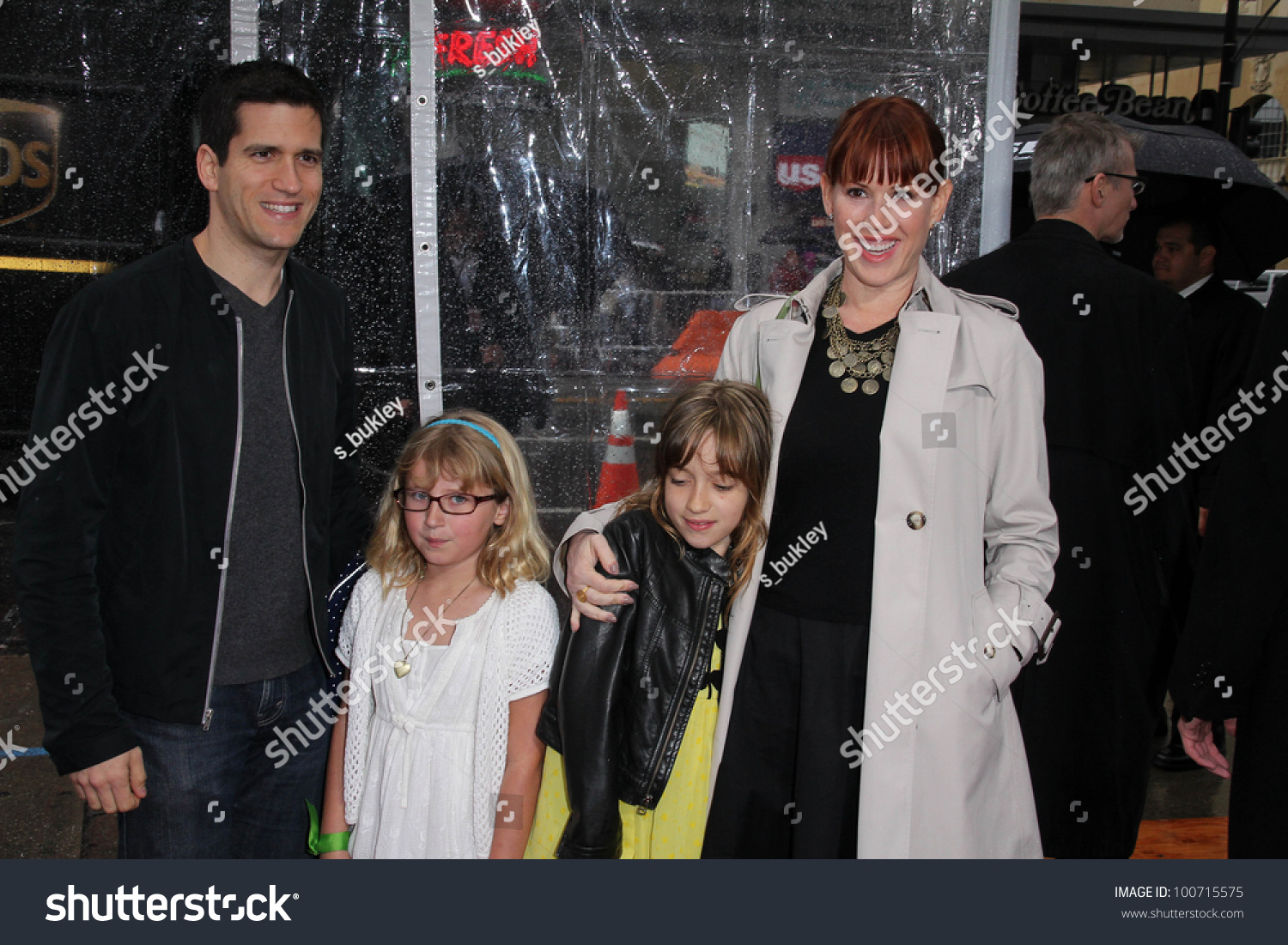 molly ringwald family