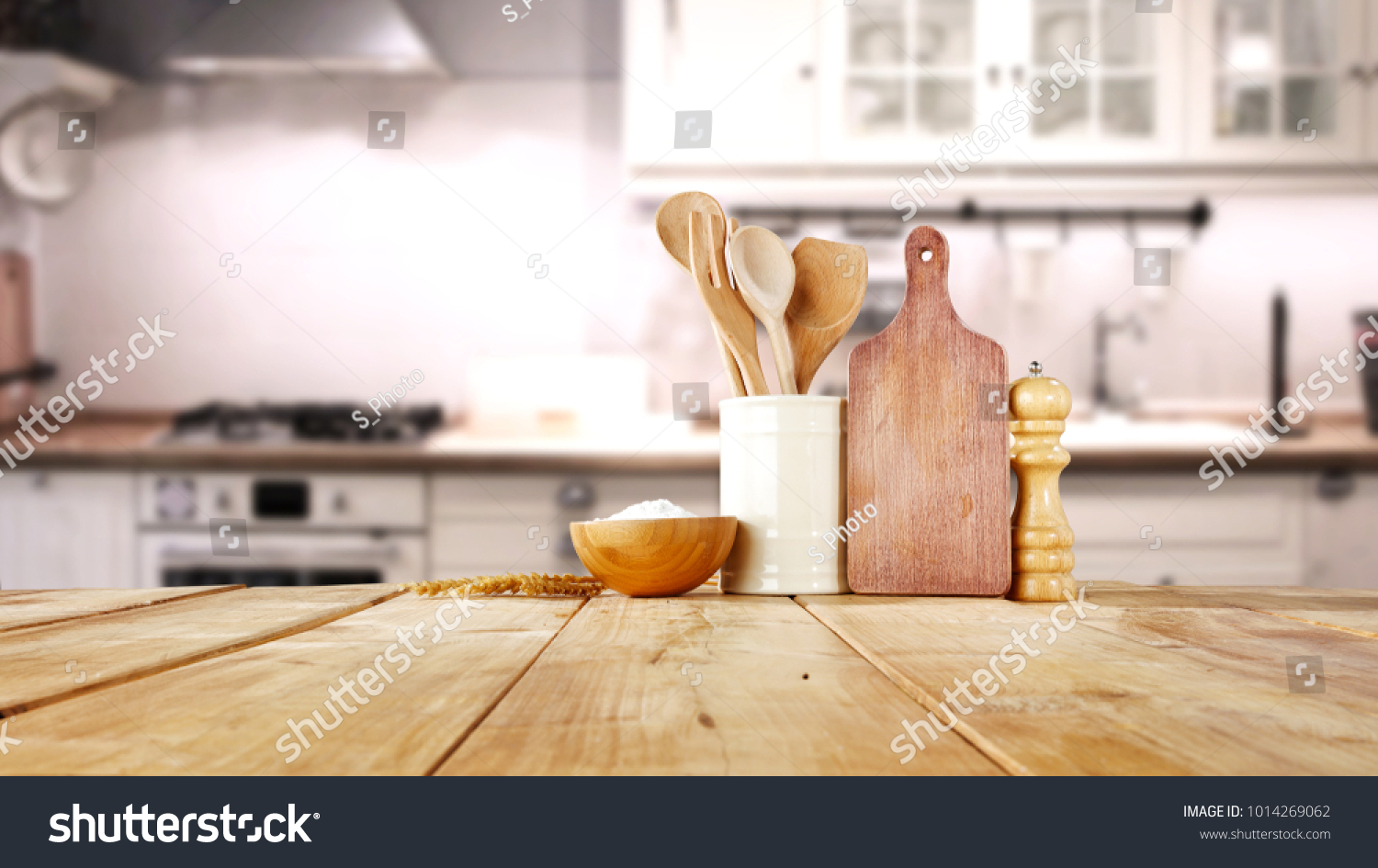 Фон кухни для фотошопа со столом