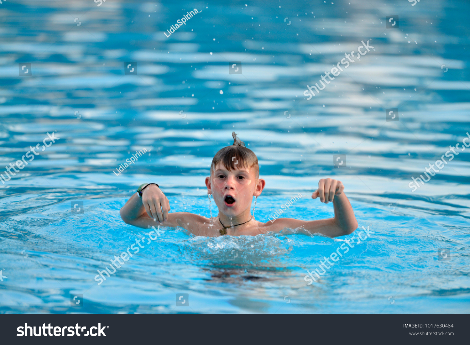 Boys swim. Дети воды. Моряки в бассейне. The boy is swimming swimming. The boy is in the swimming Pool.