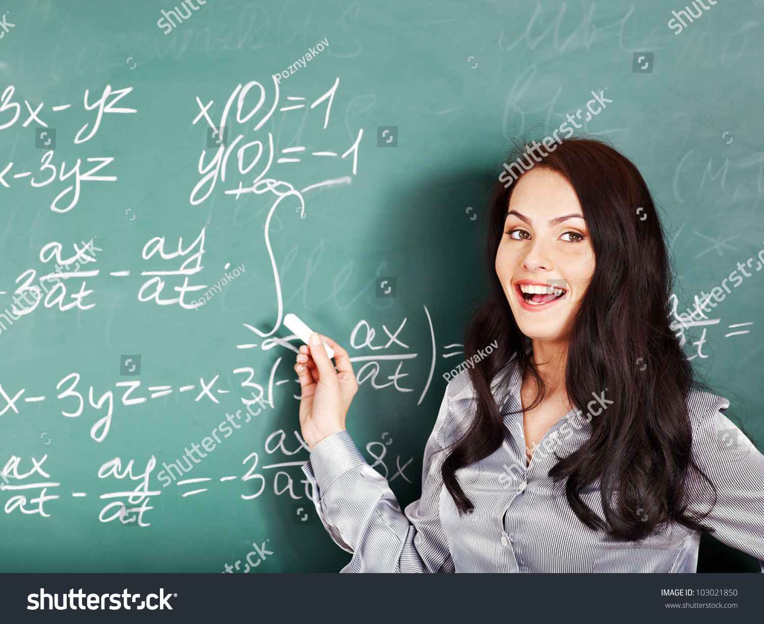 Experienced teachers. Женщины изучающие математику. Math course. Math Tutor. Physics and Maths Tutor.