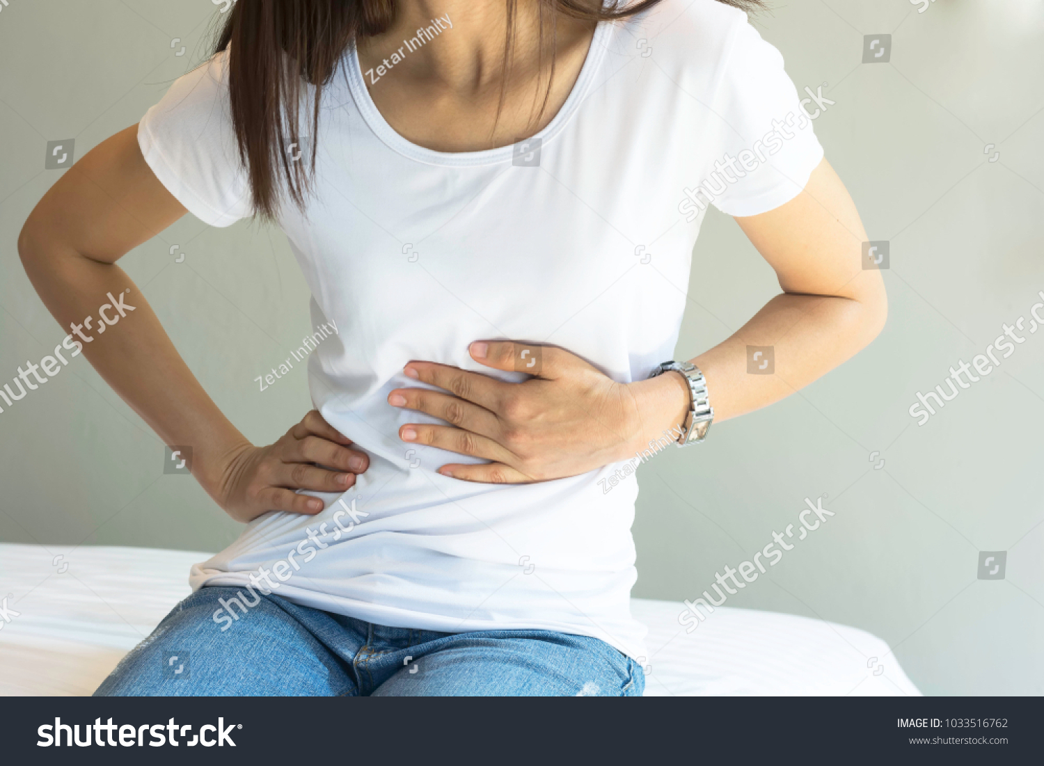 171 Epigastric Pain Images Stock Photos And Vectors Shutterstock